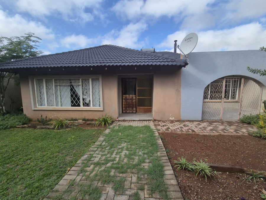 2 Bedroom Property for Sale in Wilkoppies North West